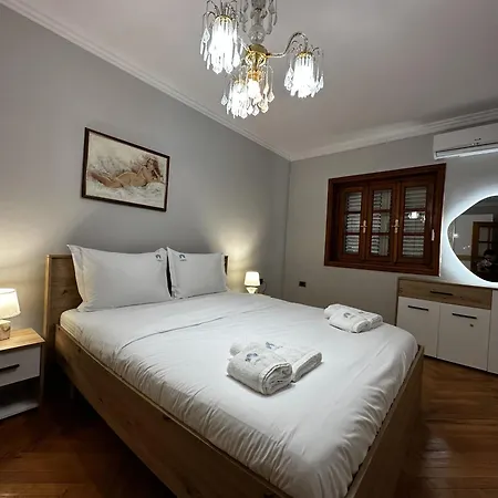 شقة Treasure: Chic 2br-apartment 8min To Skanderbeg Place