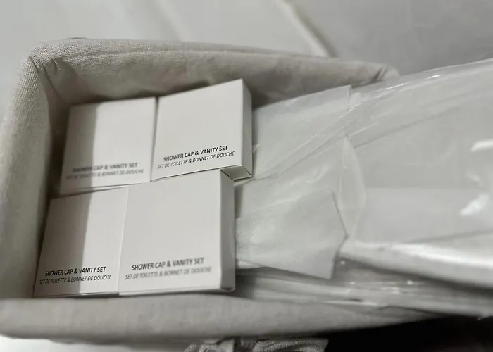 Treasure: Chic 2br-apartment 8min To Skanderbeg Place ティラナ