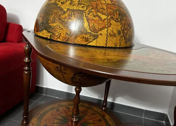 Treasure: Chic 2br-apartment 8min To Skanderbeg Place アパート