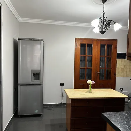 Treasure: Chic 2br-apartment 8min To Skanderbeg Place *