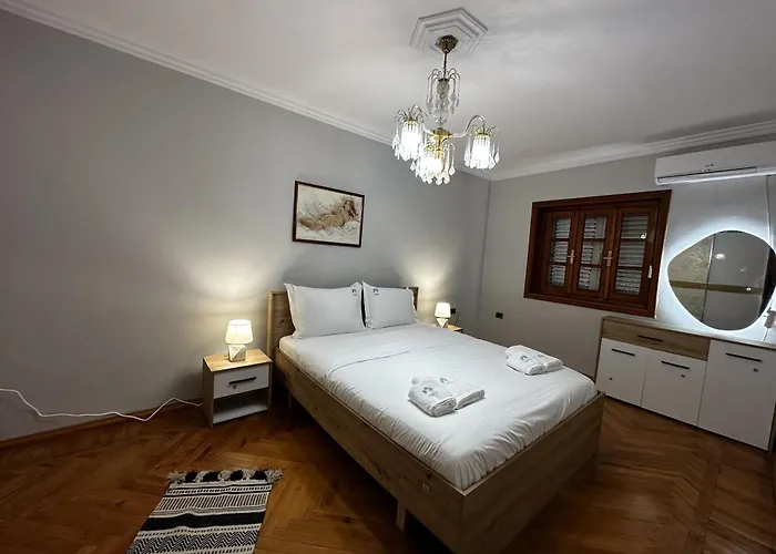 Apartment Treasure: Chic 2br-apartment 8min To Skanderbeg Place Tirana